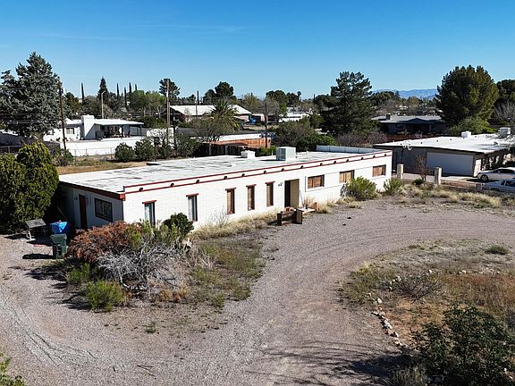 3rd image of 932 CACTUS WREN Lane