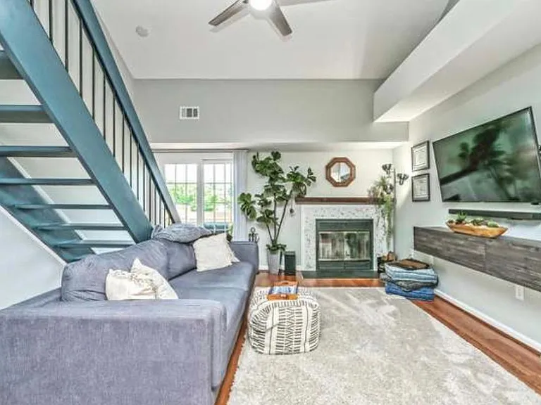 6904 Mary Caroline Cir #J — Photo 7
