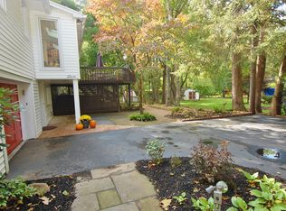 2 Red Fox Run, Pittsford, NY 14534