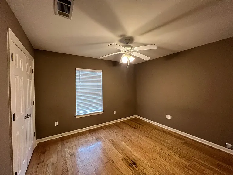 9240 & 9250 Lockhart Rd — Photo 30