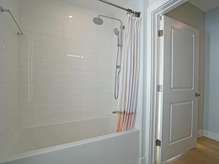 1650 Commonwealth Ave #303 — Photo 14