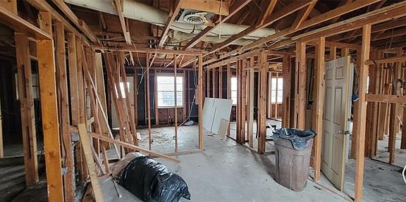 2nd image of 1765 Sherman Dr