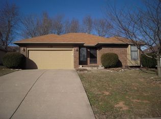 1811 W Highland St, Springfield, MO 65807