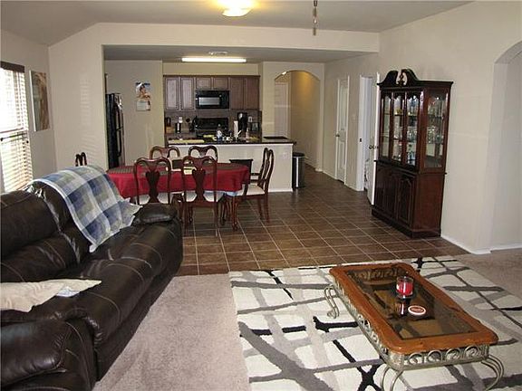 4th image of 1208 Roman Dr