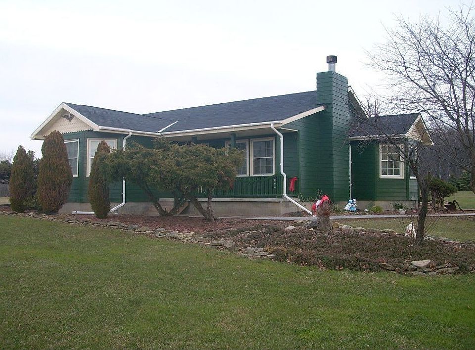 For Sale: 12421 South Reed, Grafton, Ohio 44044