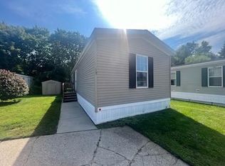 19 Ferhoodle, Novi, MI 48374