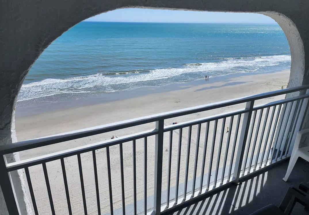 1207 S Ocean Blvd — Photo 1