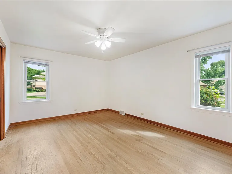 429 S Stratford Ave — Photo 11