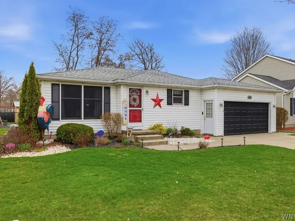 309 Oakdale Dr, North Tonawanda, NY 14120