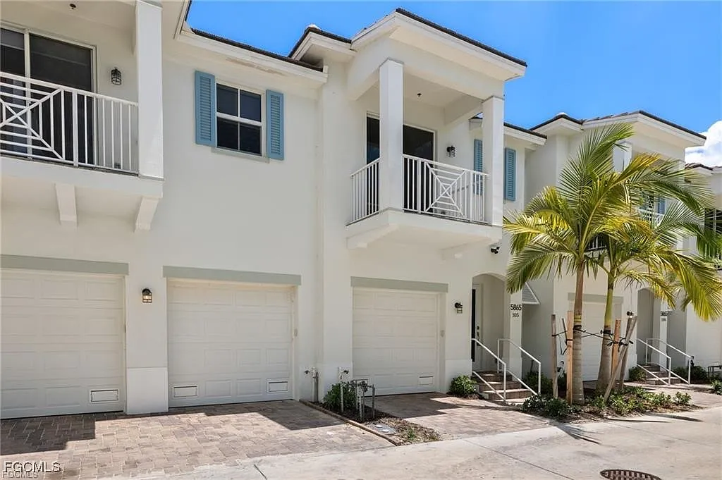 3 bed, 2.5 bath, 1590 sqft, $5,000 — Photo 1