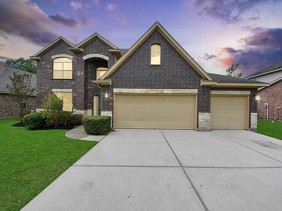 3rd image of 33227 Greenfield Forest Dr