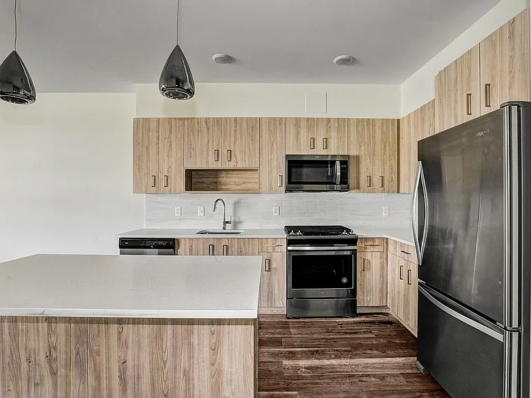 Inwood at Renaissance Square — Photo 44