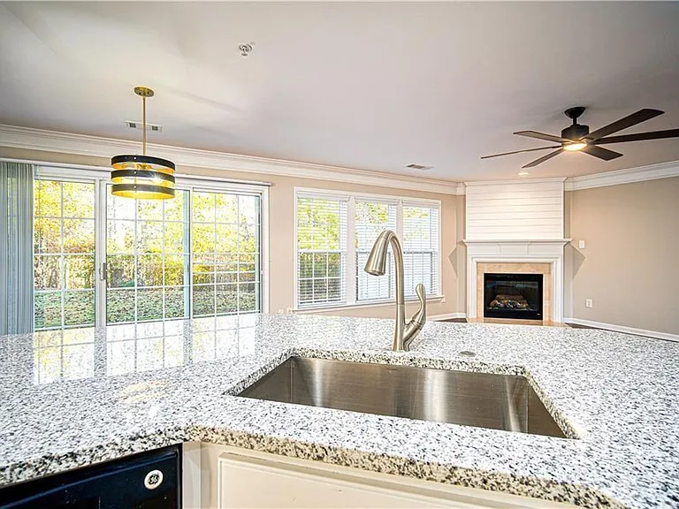 265 Balaban Cir — Photo 11