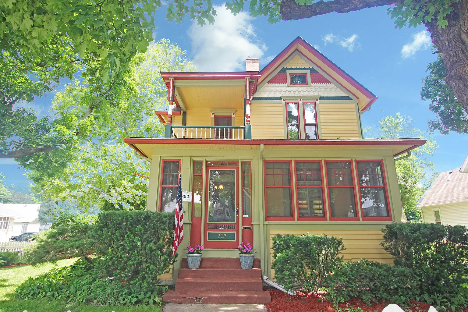227 N Porter St photo 1
