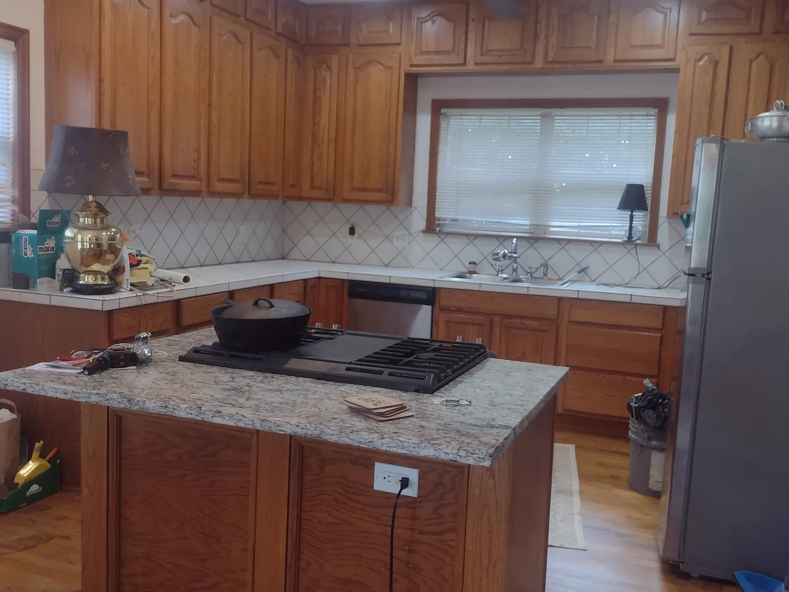 4 bed, 2.5 bath, 2900 sqft, $3,000 — Photo 4