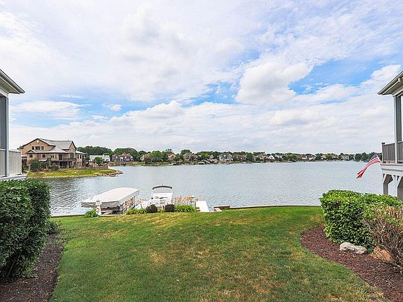 2nd image of 23120 W La Croix Ln