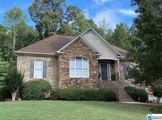 129 Woodbury Dr, Sterrett, AL 35147
