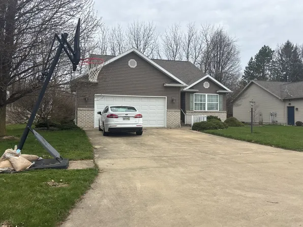 116 Whitney Dr, Fremont, OH 43420