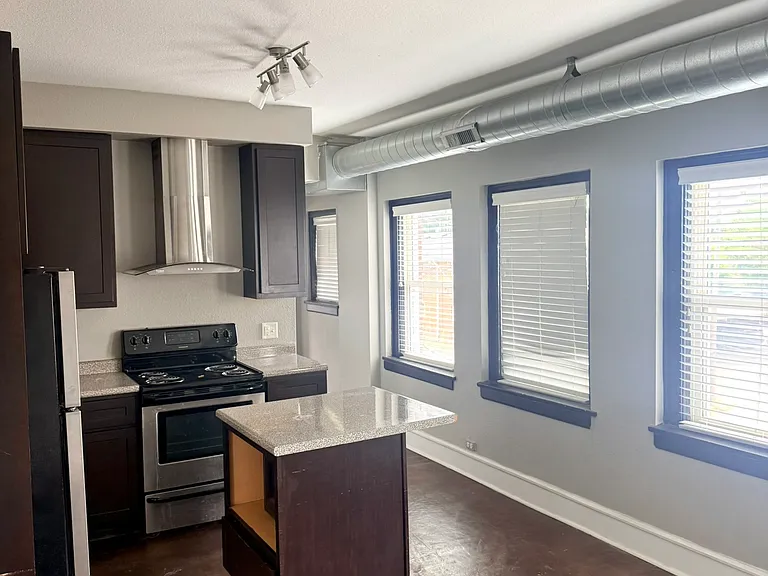 151 N Fountain St #210 — Photo 1