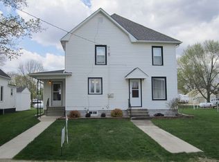 410 3rd St, Stout, IA 50673