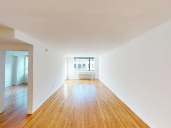 121 Reade Street image 1 of 14