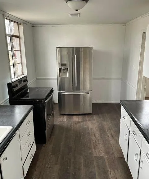 108 W 17th St — Photo 10