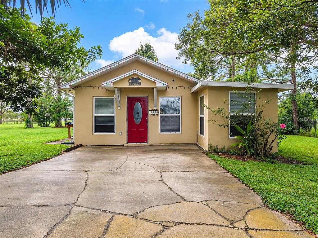 2 bed, 1.0 bath, 800 sqft, $1,995 — Photo 2