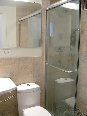 Sold by Aclawrence | media 18