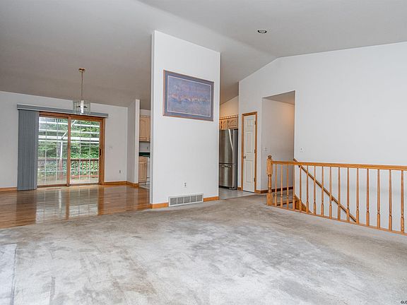 4th image of 24 Herald Dr