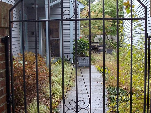 Side Patio & Entrance