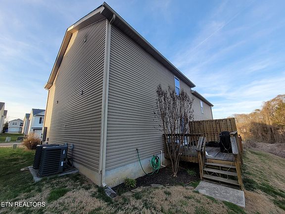 4th image of 2312 Denham Way