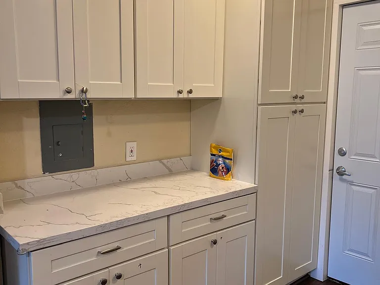 2400 Harrington Ave — Photo 12