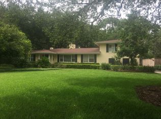 949 Maple Ln, Jacksonville, FL 32207