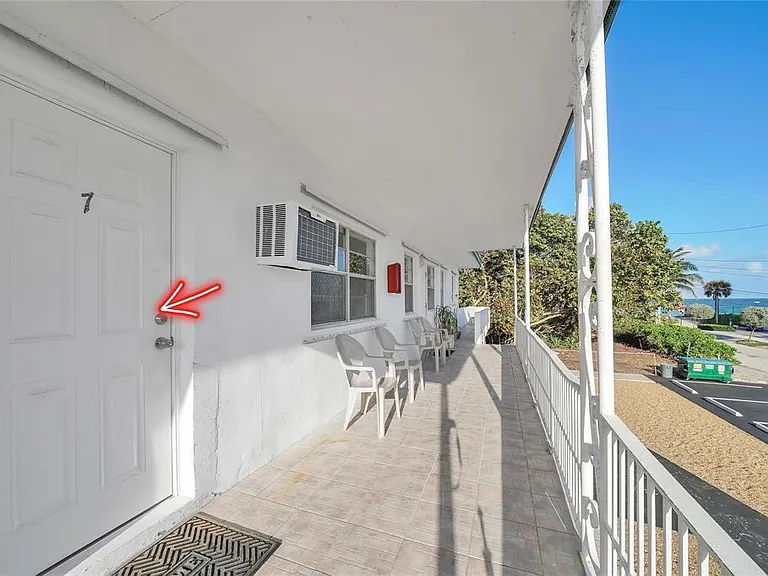 323 Elm St #7 — Photo 20
