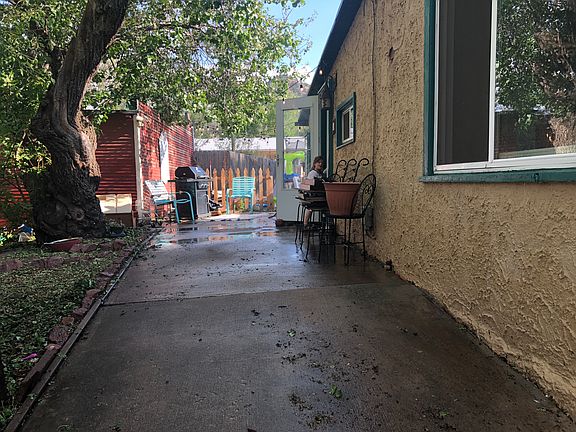 Walkway to front door
