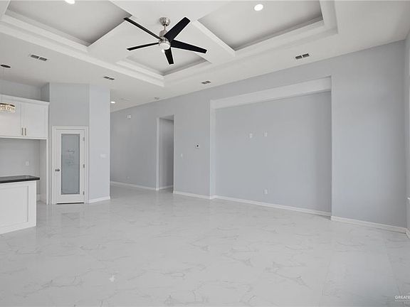 4th image of 1203 E Encino Ave