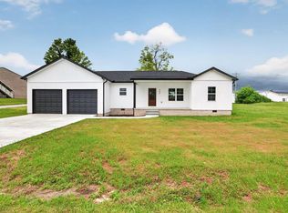 208 E Crawford Ave, Monterey, TN 38574
