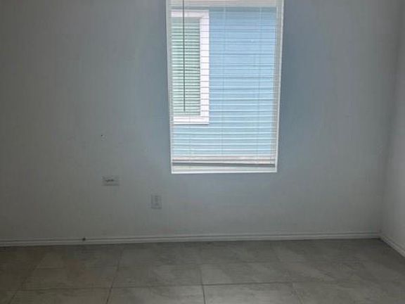 5th image of 153 Thresher Ln