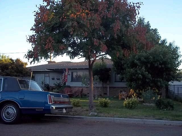 2nd image of 5026 E Harvey Ave