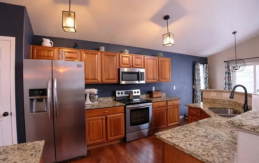 5 bed, 2821 sqft, $3,495 — Photo 1