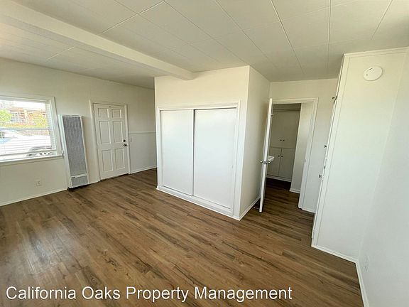 2nd image of 2457 Pierpont Blvd
