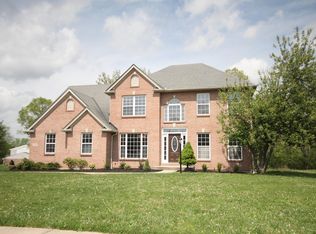 1548 Woodbridge Ct, Cincinnati, OH