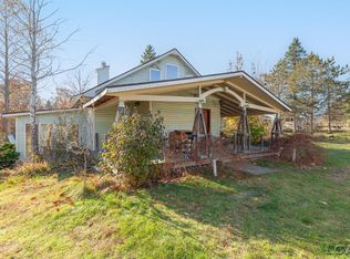 17665 W Pleasant Lake Rd, Manchester, MI 48158