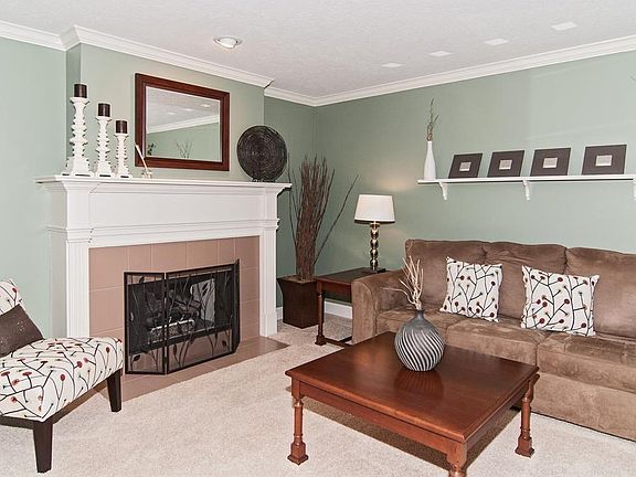 4th image of 8255 Winthrop Ave