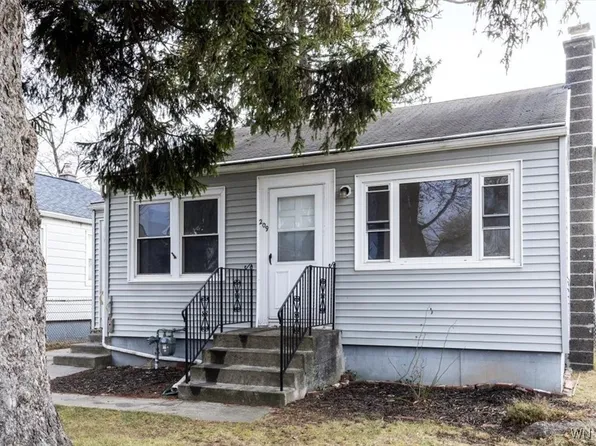 209 Saint Lawrence Ave, Buffalo, NY 14216