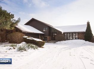 1611 71st St, Darien, IL