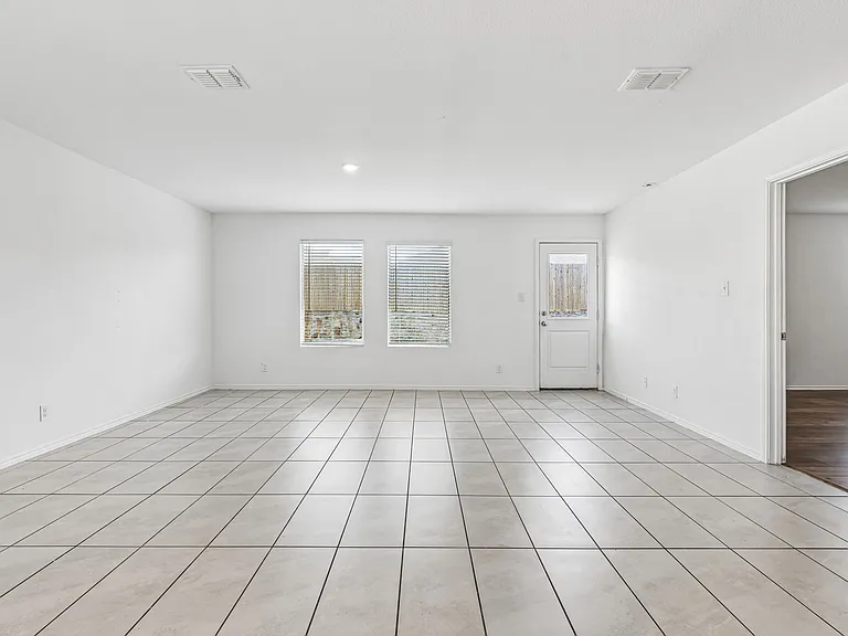 1631 Rosy Finch Dr — Photo 7