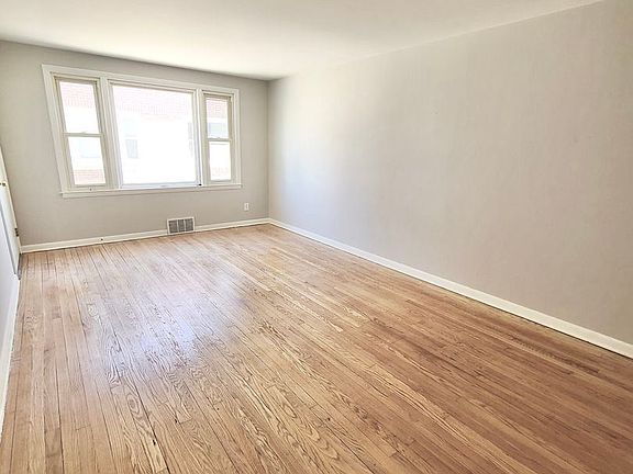 5th image of 8222-8230 W O'Connor St #8234