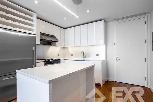 Rented by EXR | media 2