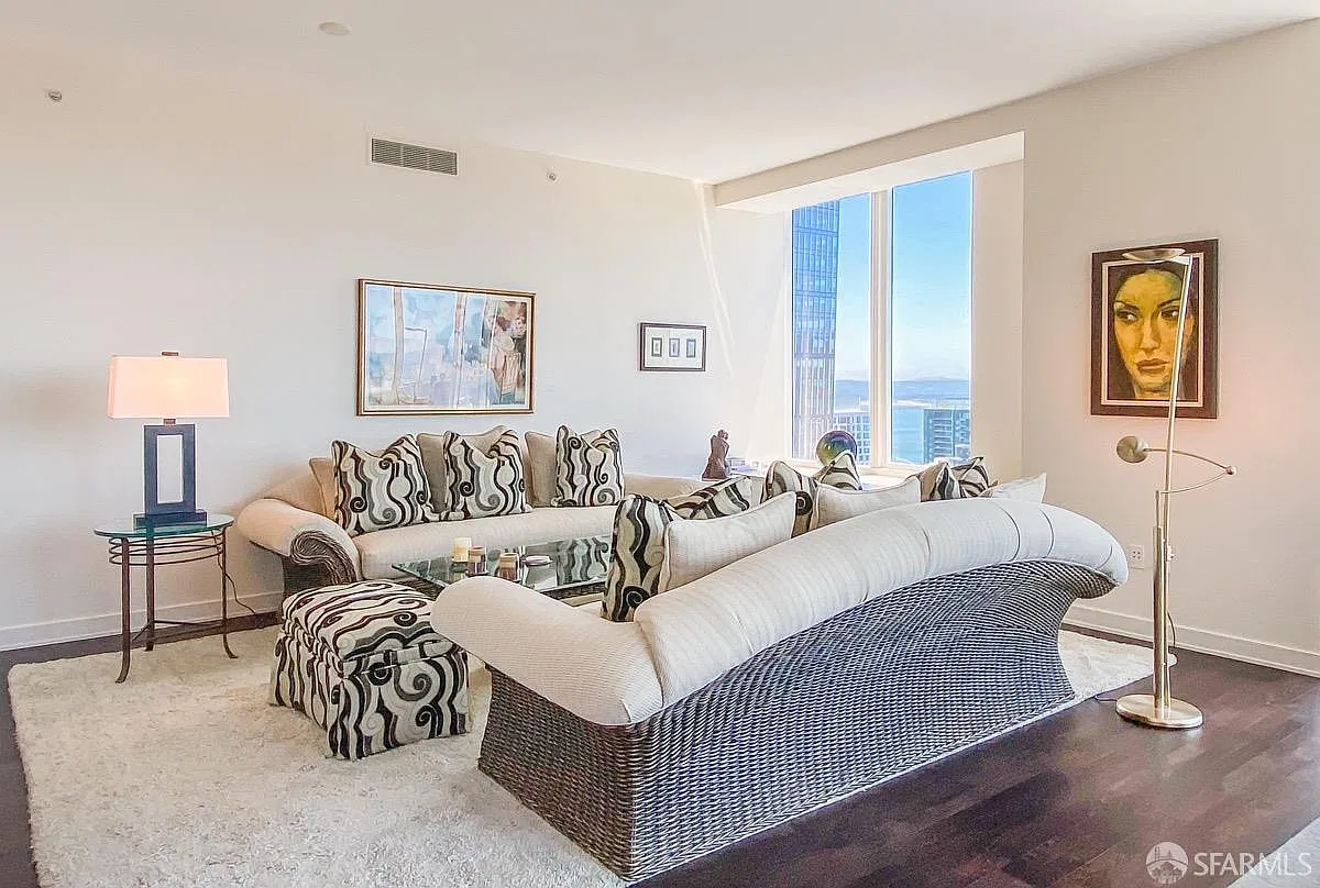 2 bed, 2.0 bath, 1680 sqft, $11,000 — Photo 2